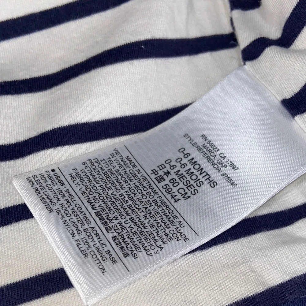 Baby GAP Kids Navy Puffer Jacket with Striped Lining Size 0-6 Months